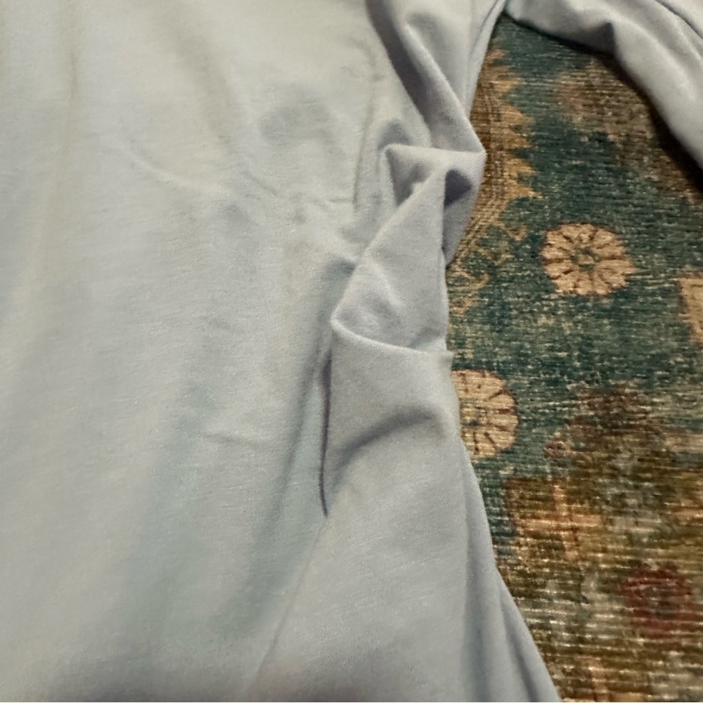 Athleta• Baby blue long sleeve athletic shirt size XS - Picture 4 of 8